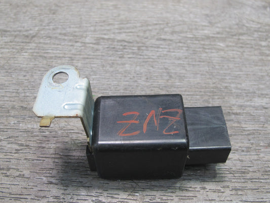 84-89 Nissan 300ZX Z31 Turn Signal Flasher Relay 799952 OEM