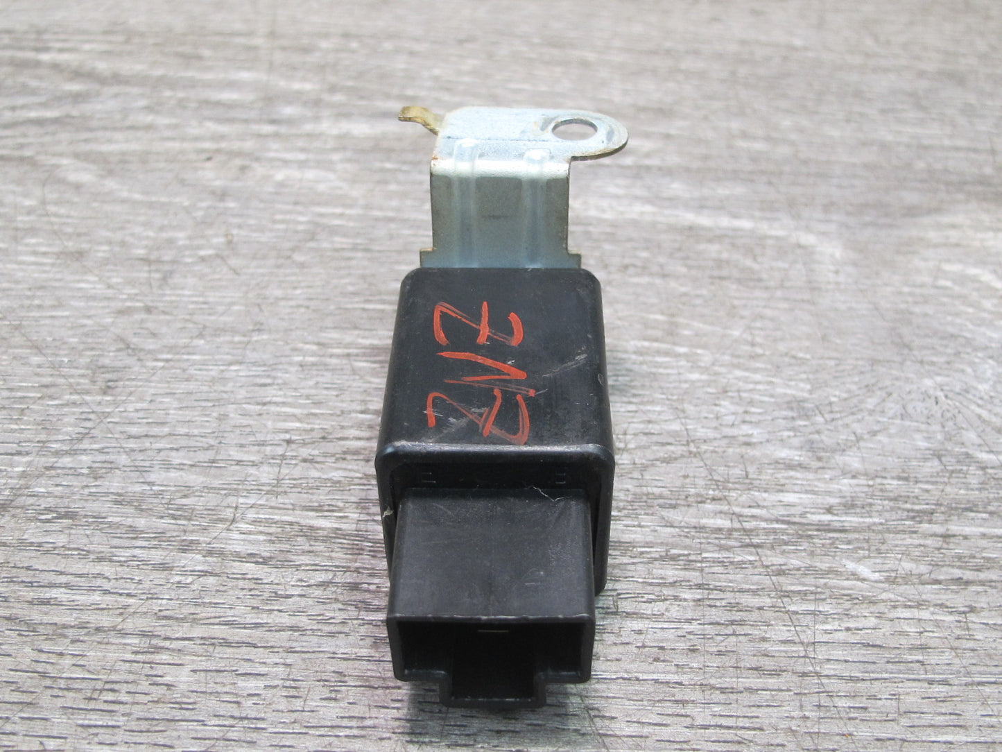 84-89 Nissan 300ZX Z31 Turn Signal Flasher Relay 799952 OEM