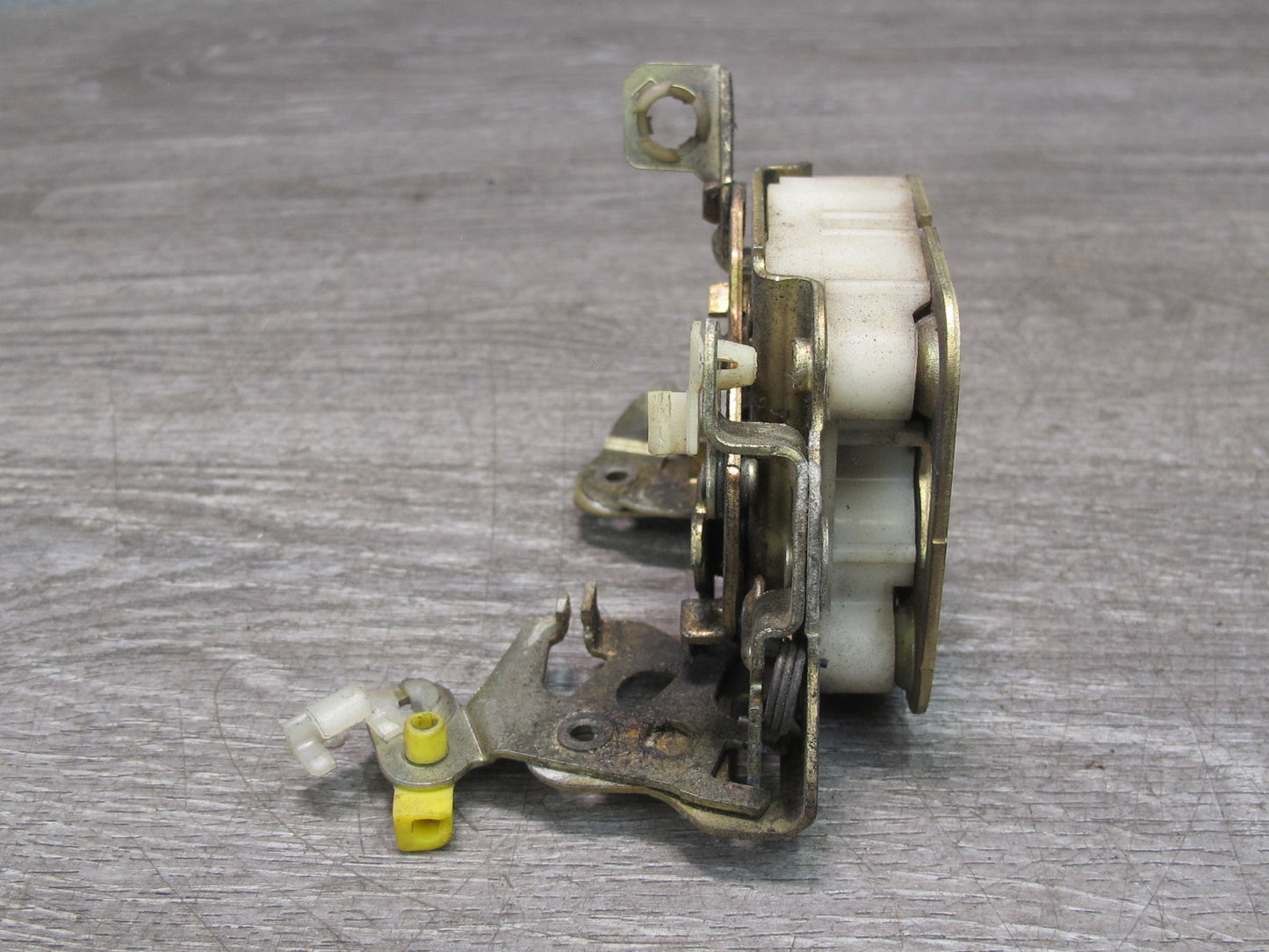 85-86 Nissan Z31 300ZX 2+0 Left Driver Door Lock Latch Actuator OEM