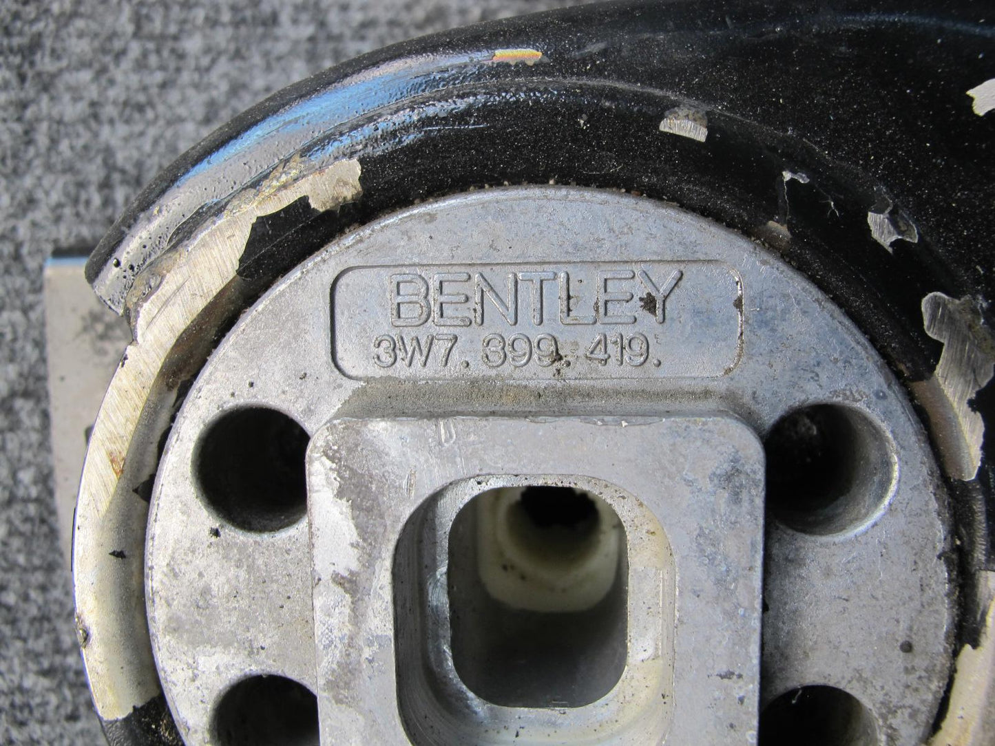 07-10 Bentley Continental GTC Front Engine Sub Frame Crossmember Carrier 37k