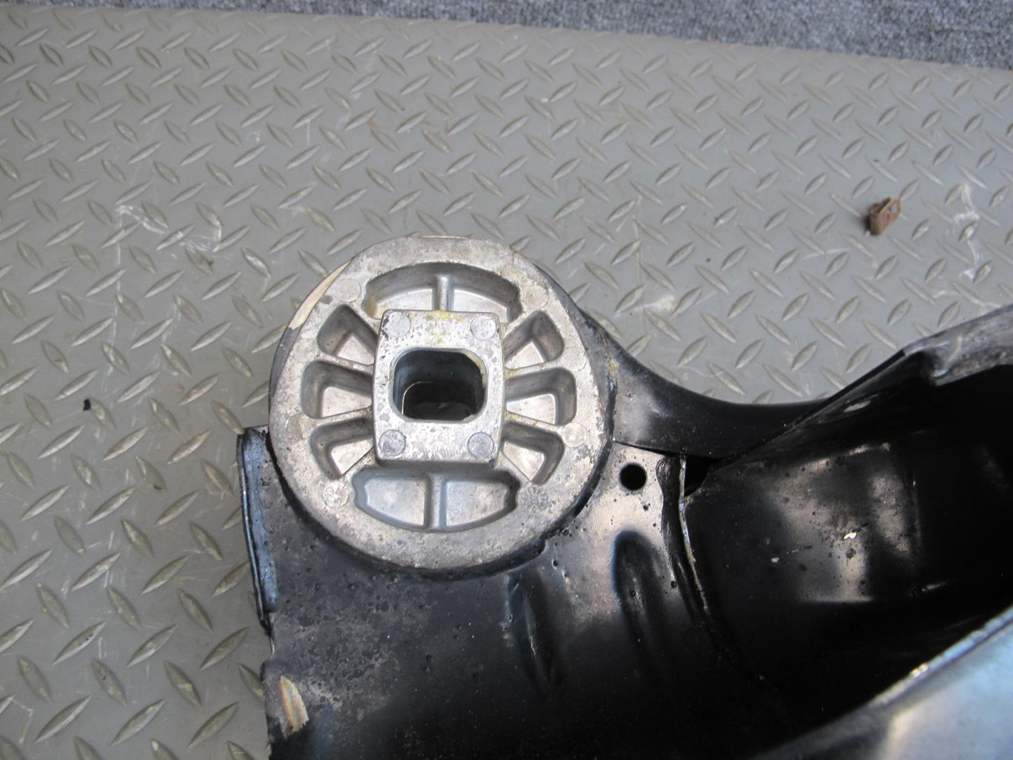 07-10 Bentley Continental GTC Front Engine Sub Frame Crossmember Carrier 37k
