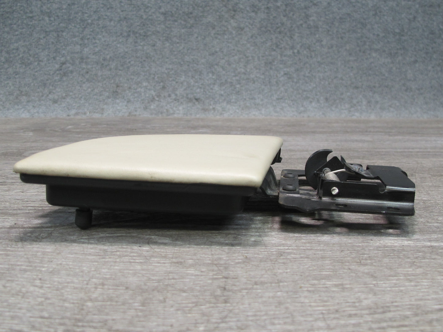 07-10 Bentley Continental GTC Convertible Rear Left Flap Cover