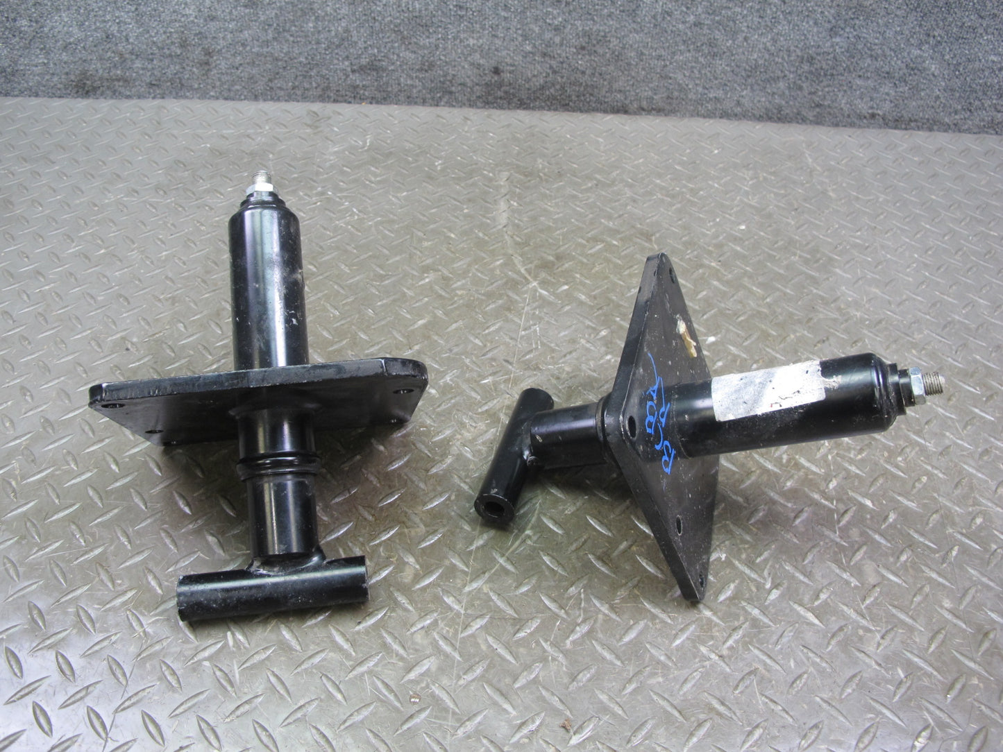 03-09 Bentley Continental GTC GT Rear Bumper Impact Reinforcement Bar Shock Set