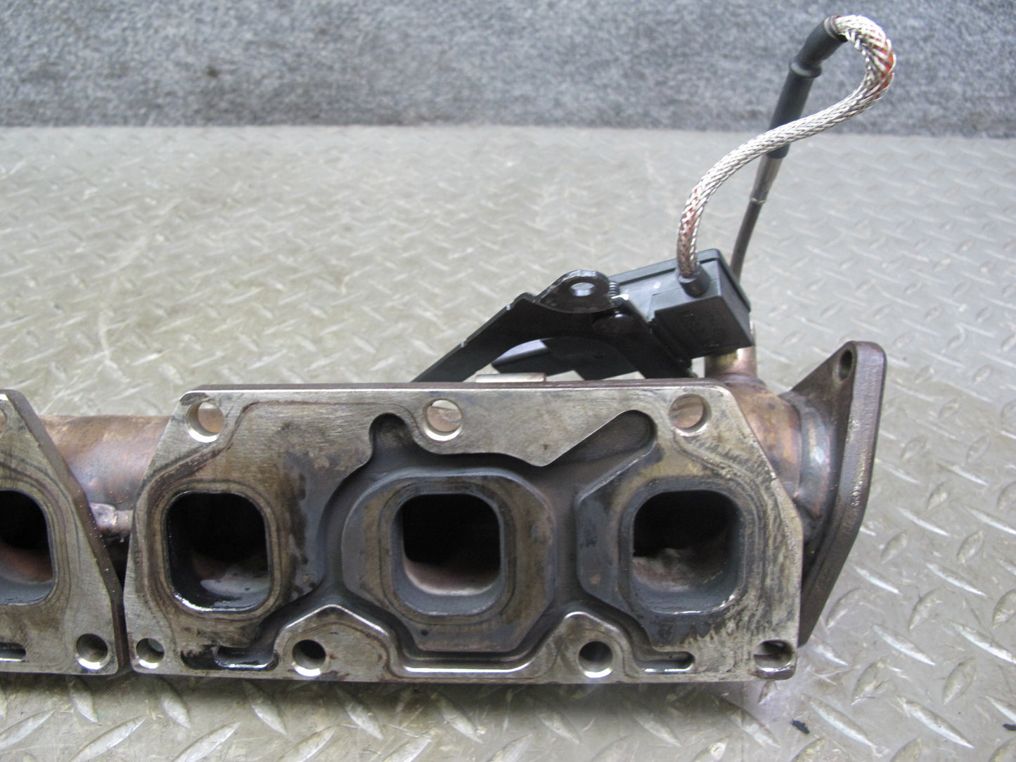 03-12 Bentley Continental GTC GT Flying Spur 6.0 Right Exhaust Manifold w Sensor