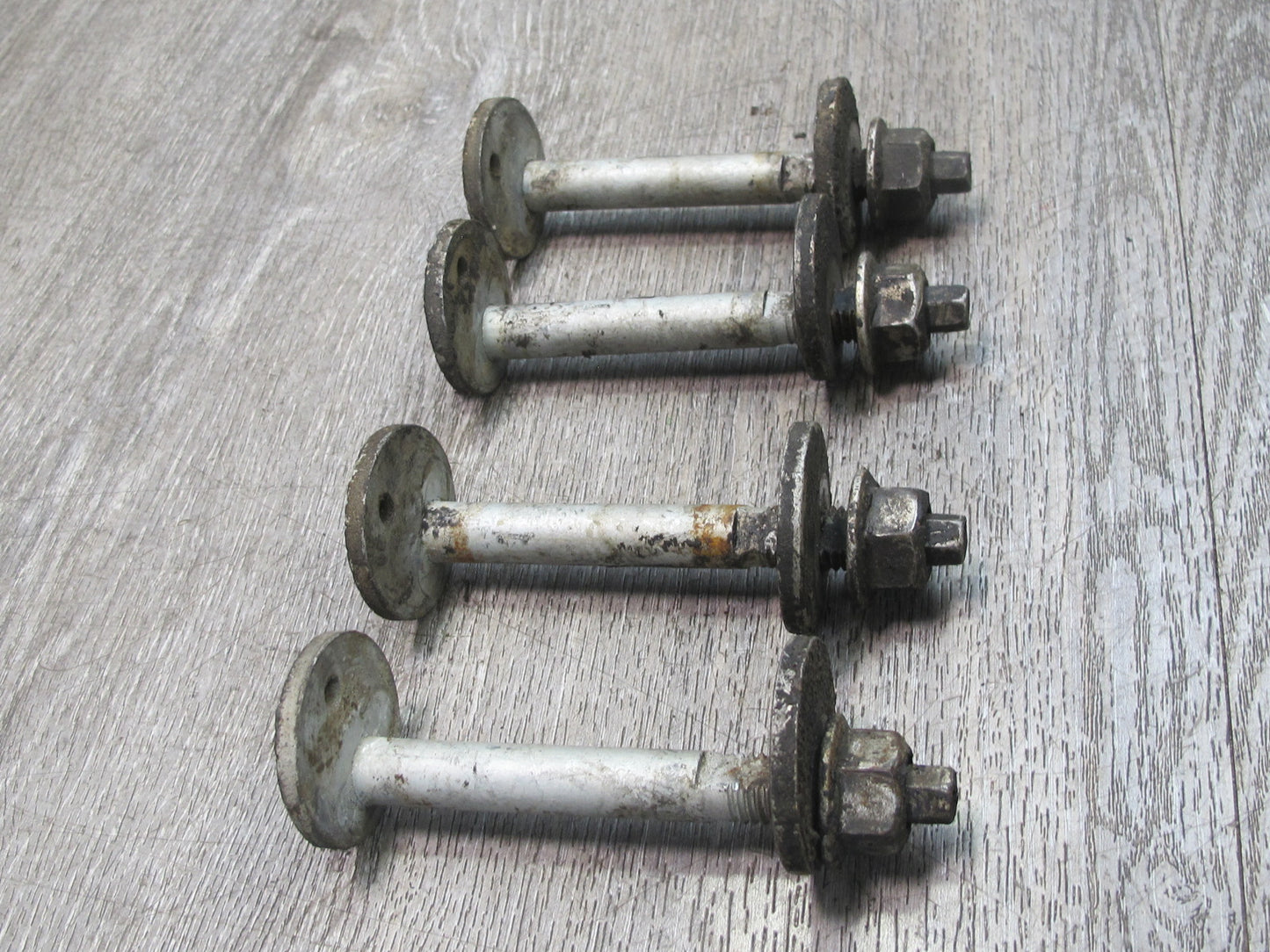 07-10 Saturn SKY Pontiac Solstice Set of 4 Front Suspension Adjust Camber Bolt