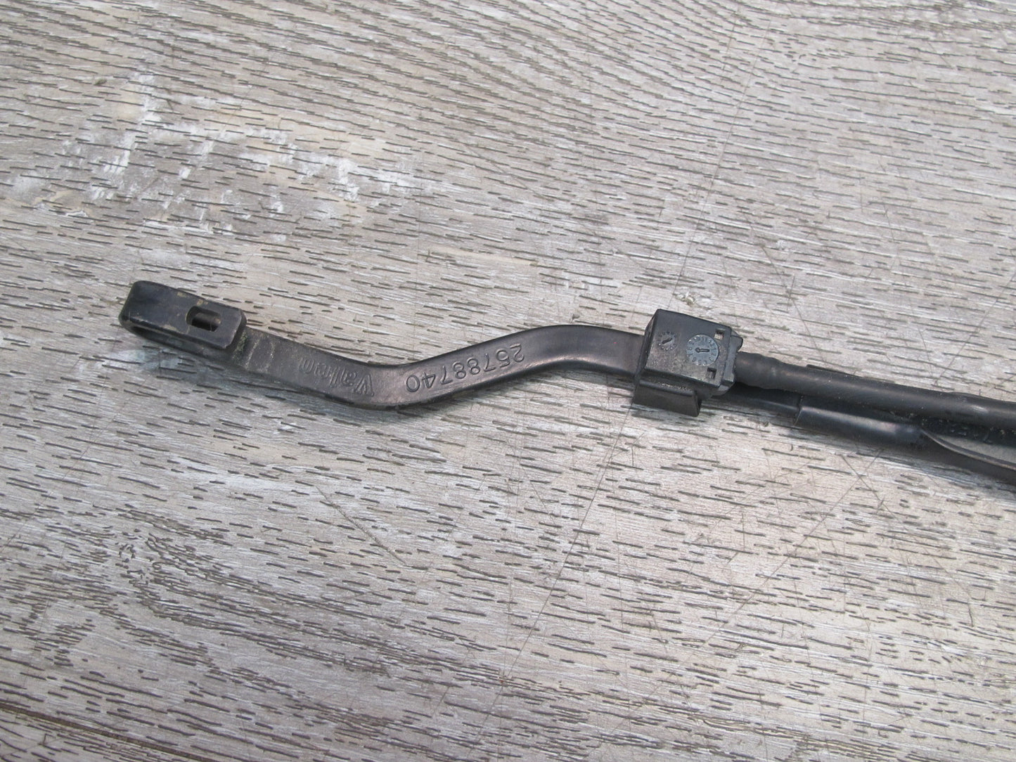 06-09 Pontiac Solstice Set of 2 Front Left & Right Wiper Arm OEM