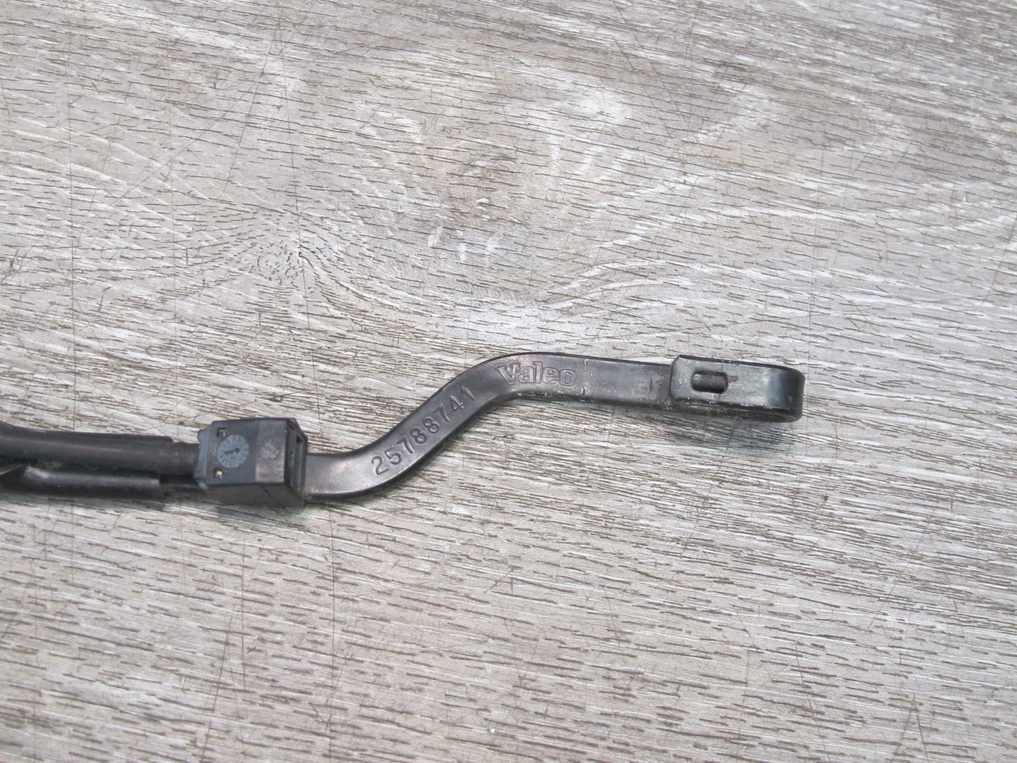 06-09 Pontiac Solstice Set of 2 Front Left & Right Wiper Arm OEM