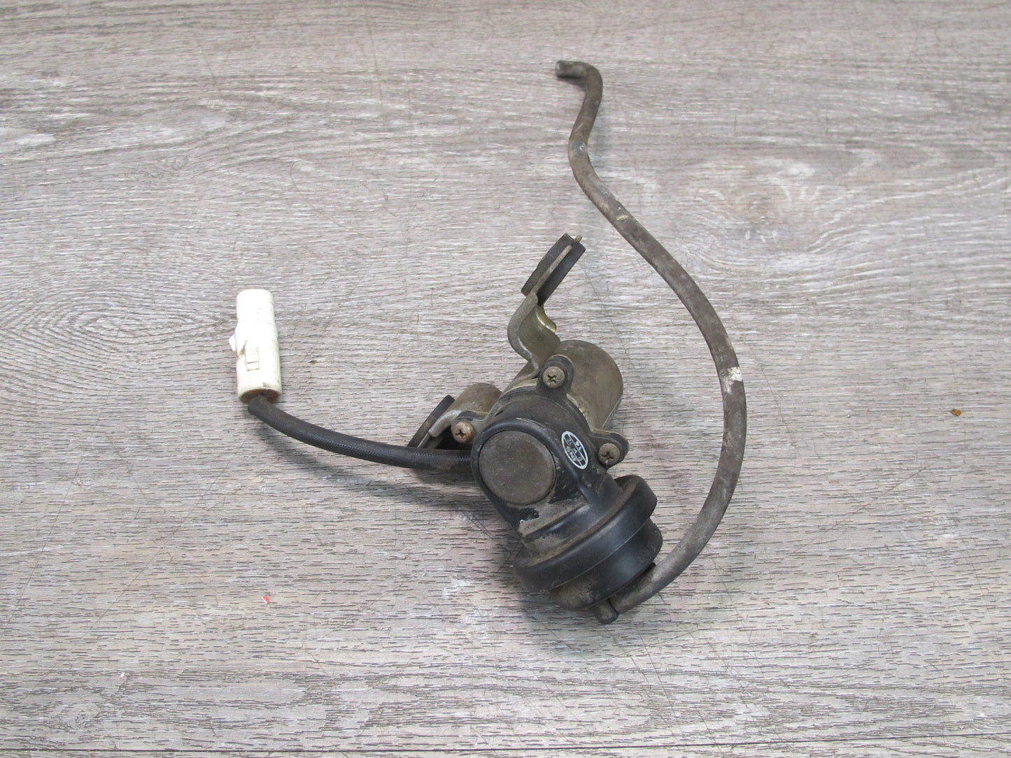 85-87 Toyota MR2 AW15 Cruise Control Vacuum Pump 88250-17010 OEM