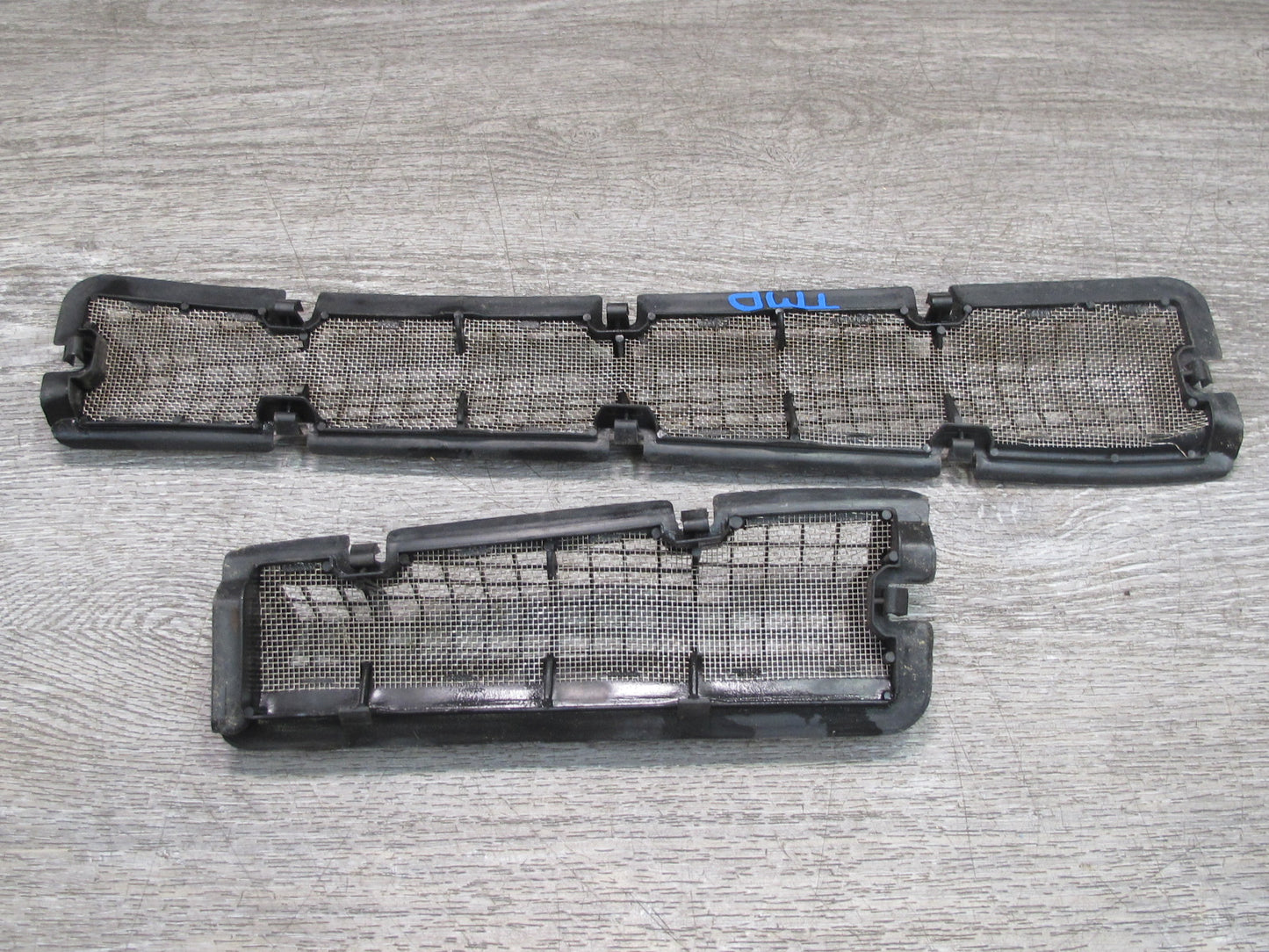 85-89 Toyota MR2 AW15 Set of 2 Front Windshield Cowl Vent Grille Cover OEM