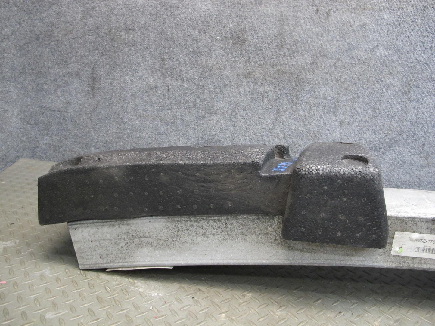 02-05 Ford Thunderbird Rear Bumper Impact Reinforcement Bar Foam Absorber OEM