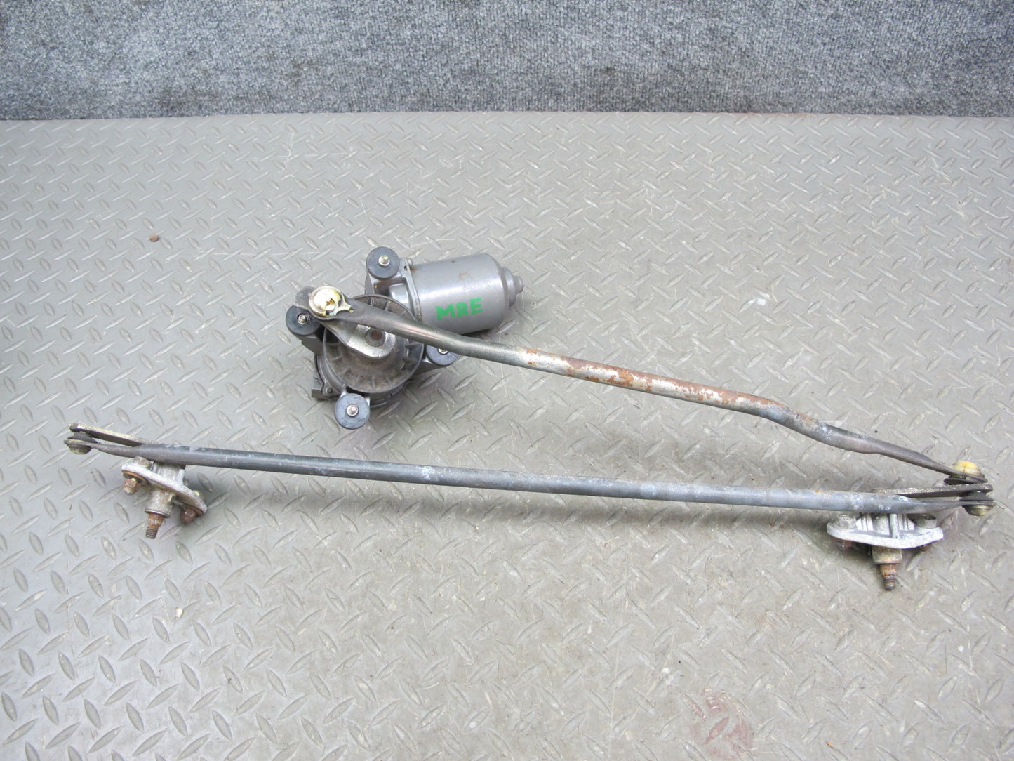 86-88 Mazda RX7 FC3S Windshield Wiper Transmission Linkage w Motor OEM