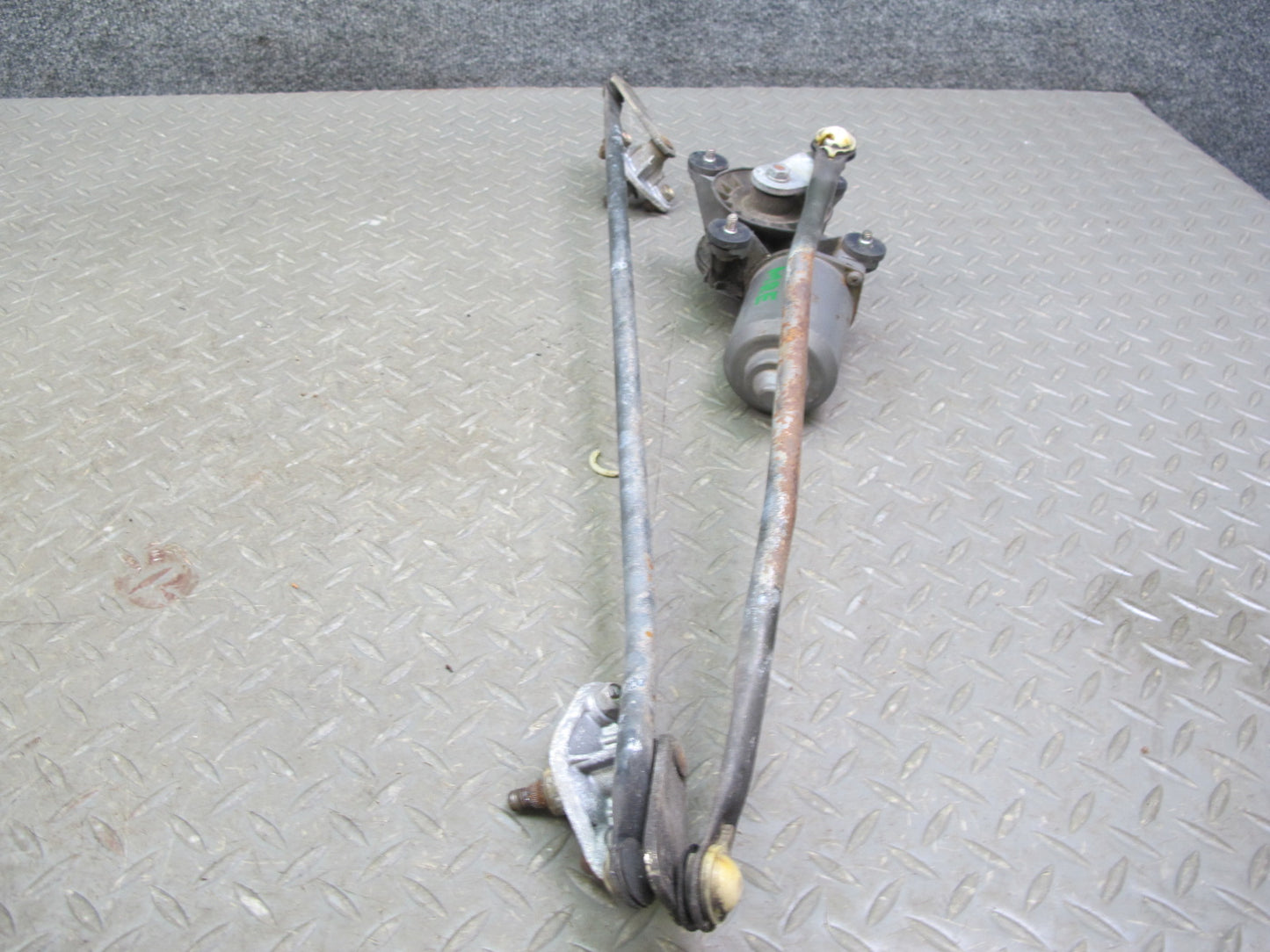 86-88 Mazda RX7 FC3S Windshield Wiper Transmission Linkage w Motor OEM