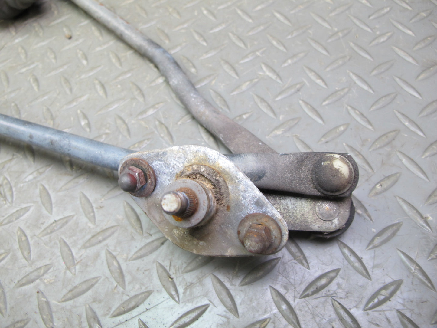 86-88 Mazda RX7 FC3S Windshield Wiper Transmission Linkage w Motor OEM