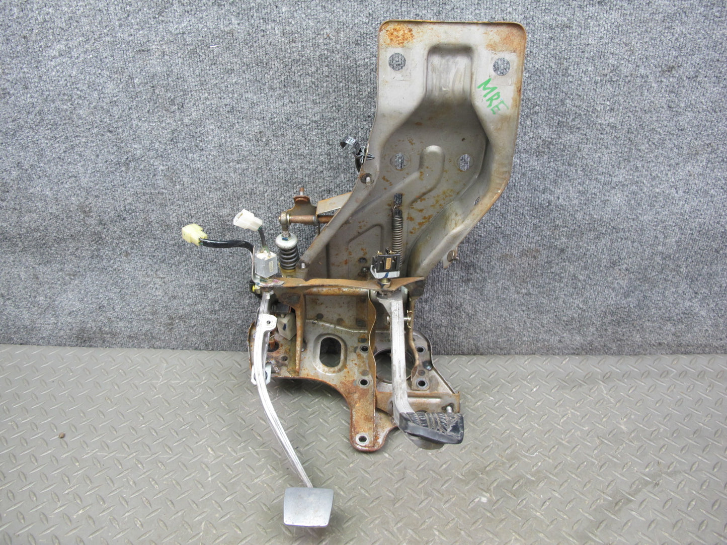 86-88 Mazda RX7 FC3S M/T Gas Acceleration Brake Clutch Pedal Set OEM