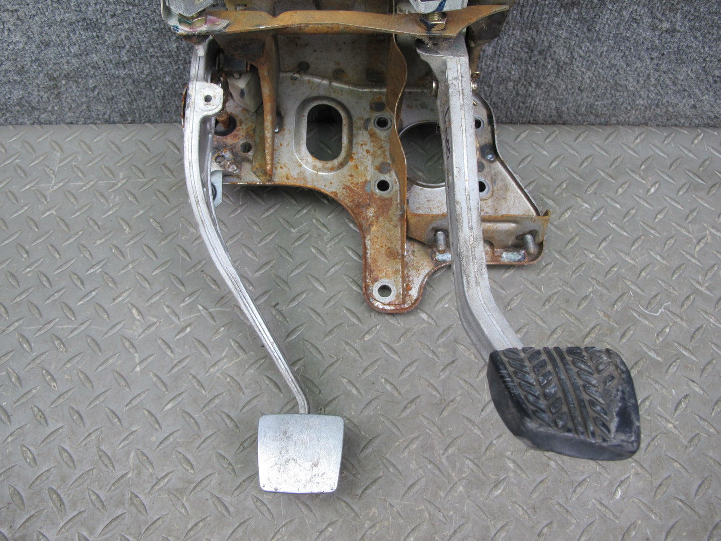 86-88 Mazda RX7 FC3S M/T Gas Acceleration Brake Clutch Pedal Set OEM