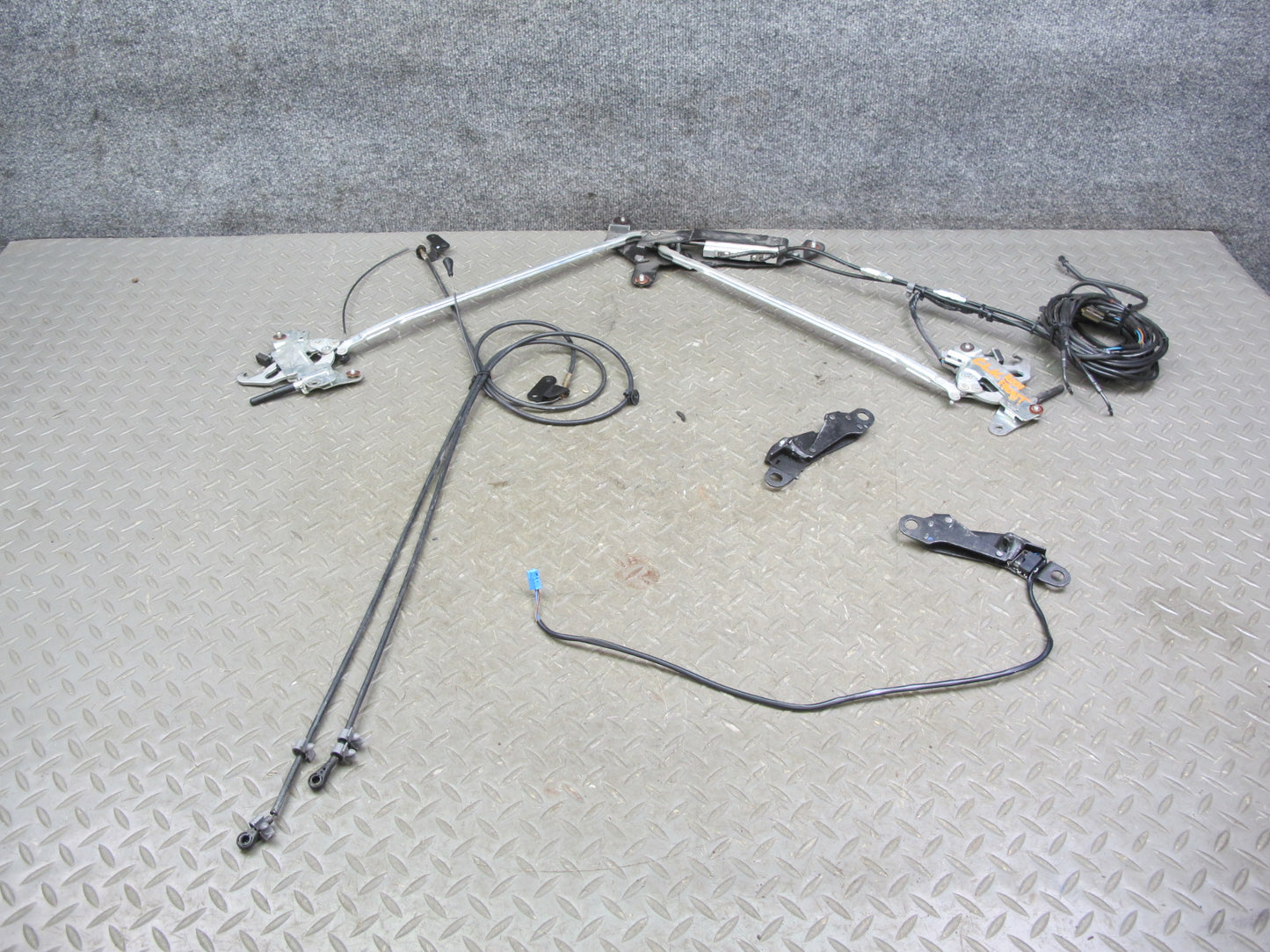 05-11 Mercedes R171 SLK TOP Roof Hydraulic Linkage w Cable & Lock Latch Set OEM