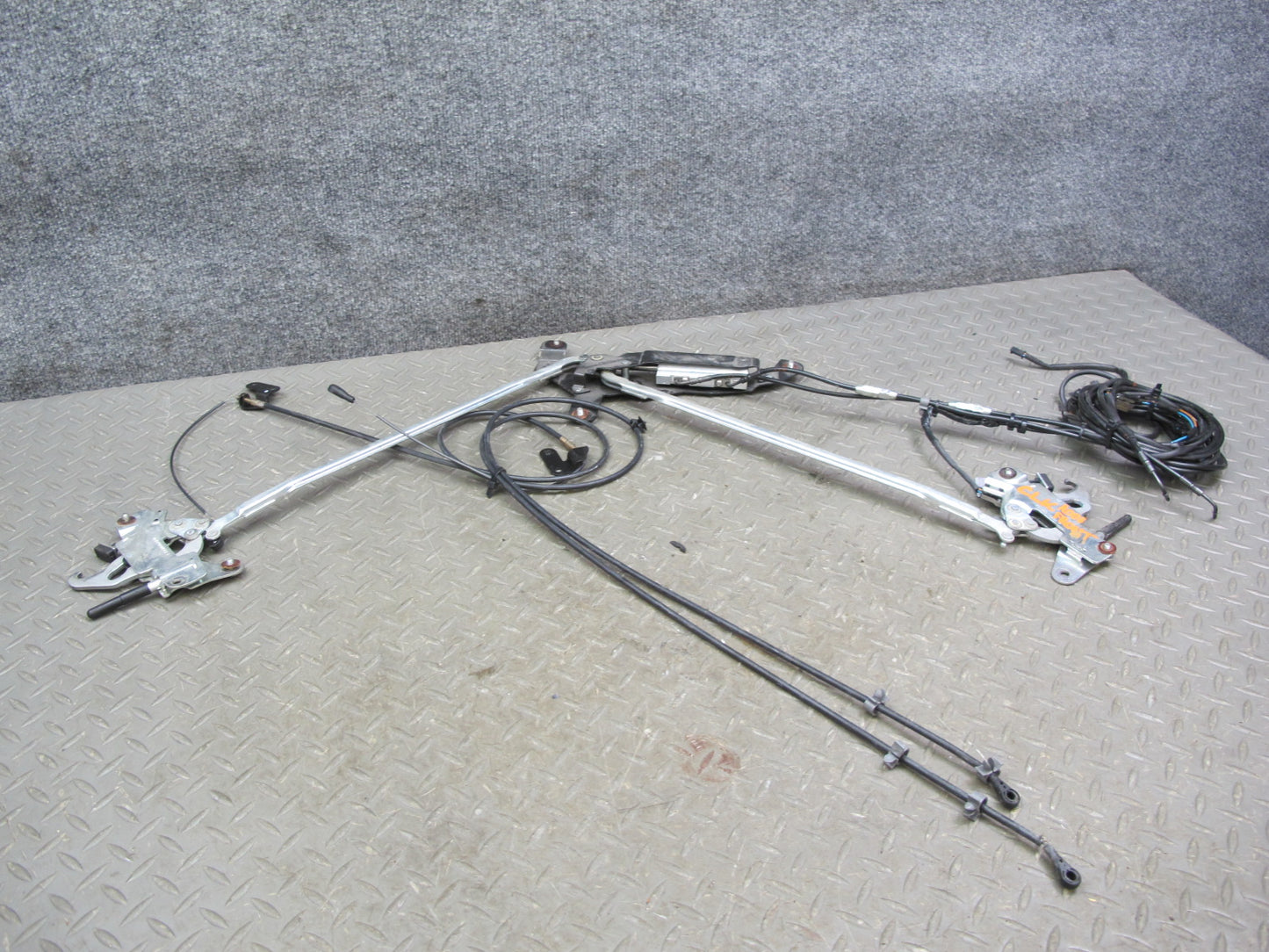 05-11 Mercedes R171 SLK TOP Roof Hydraulic Linkage w Cable & Lock Latch Set OEM