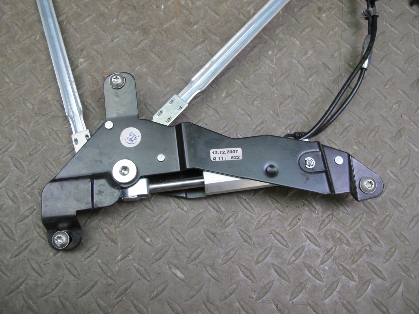05-11 Mercedes R171 SLK TOP Roof Hydraulic Linkage w Cable & Lock Latch Set OEM