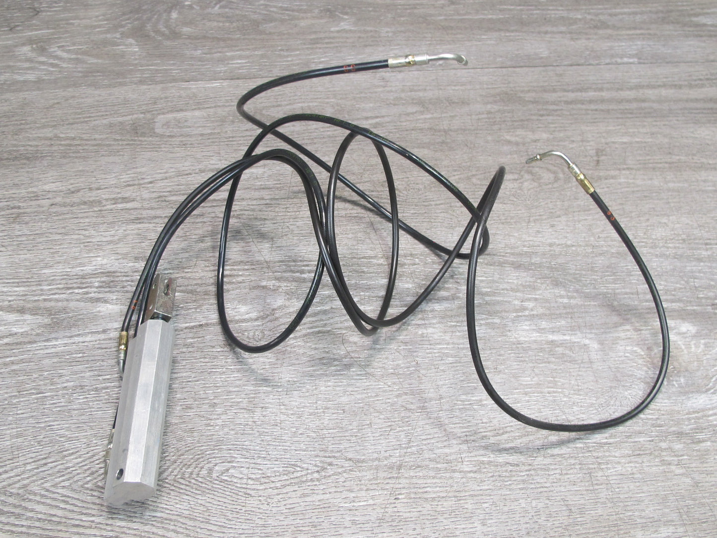 03-12 Mercedes R230 Convertible Left TOP Roof Hydraulic Cylinder w Cable OEM