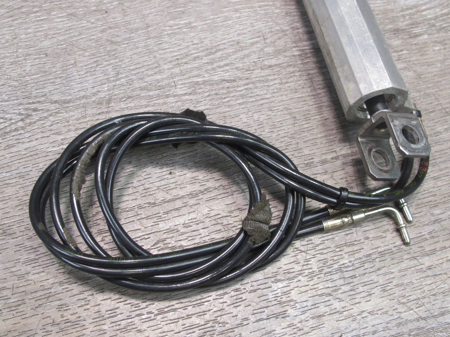 05-11 Mercedes R171 Slk-class Convertible Left TOP Roof Main Lift Cylinder OEM