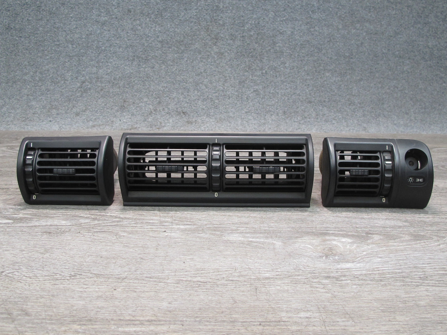 96-02 BMW E36/7 Z3 Set of 3 Dash Dashboard Left Right Center Air Vent Black OEM