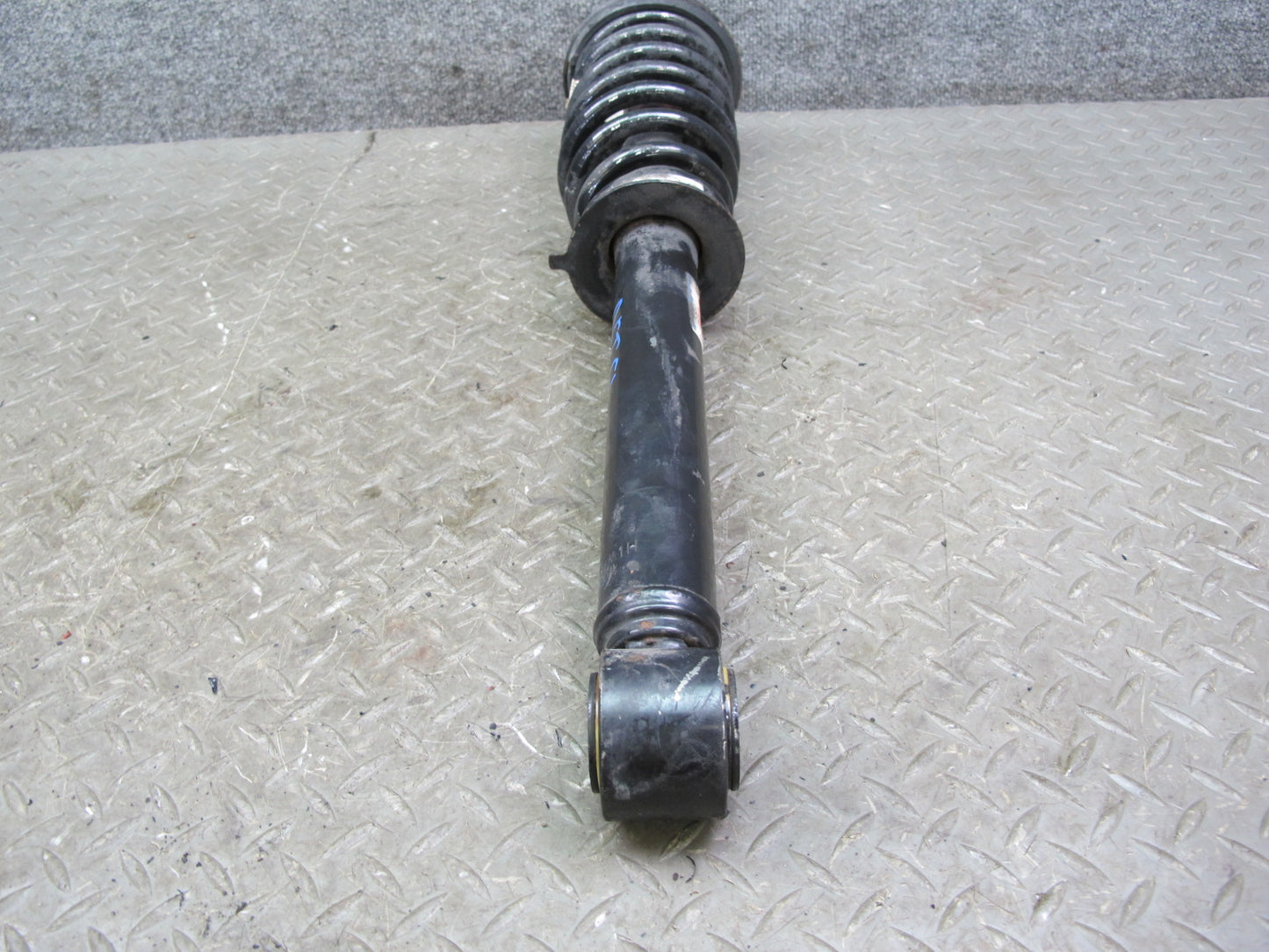 02-05 Ford Thunderbird Set of 2 Front Left & Right Strut Shock Absorber Monroe