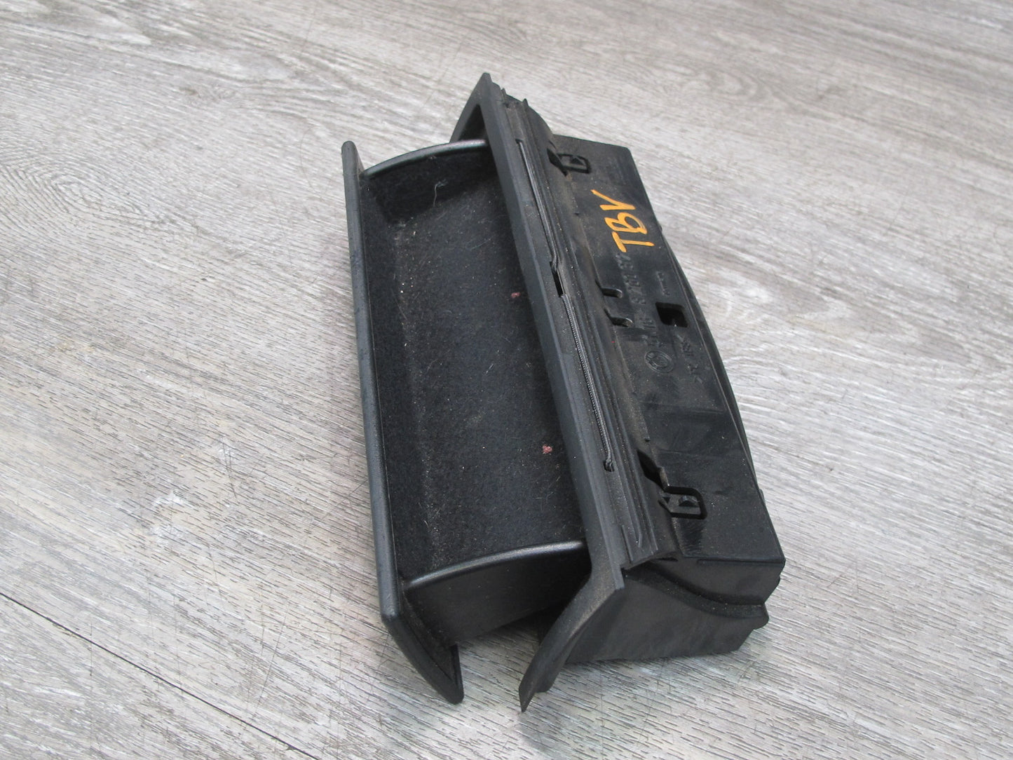 01-06 BMW E46 3-SERIES Front Center Console Glasses Tray Storage 8260312 OEM