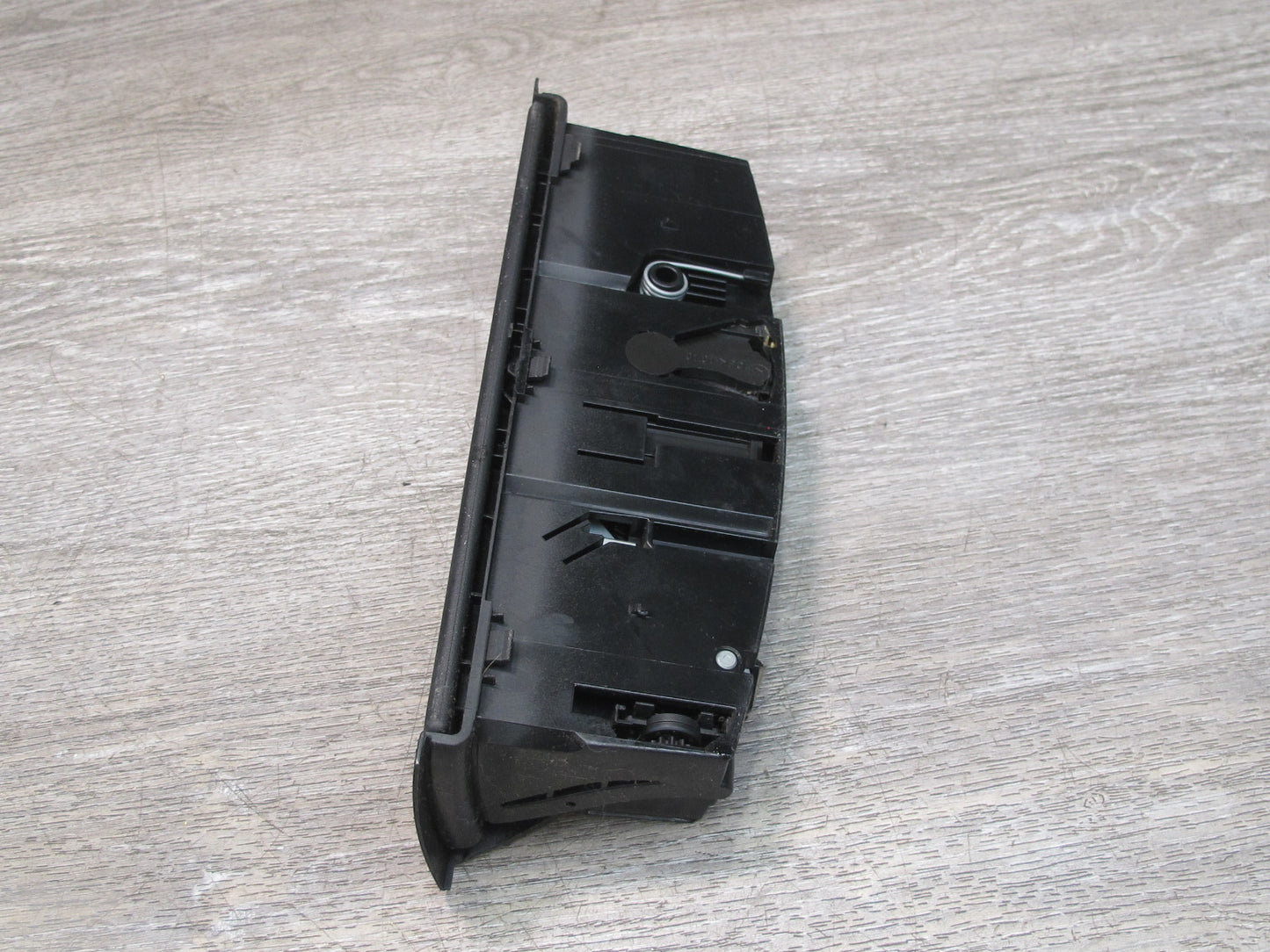 01-06 BMW E46 3-SERIES Front Center Console Glasses Tray Storage 8260312 OEM