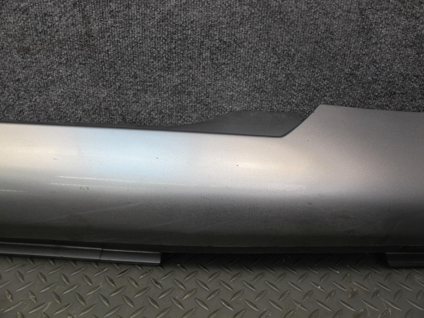 04-06 Nissan 350Z Z33 Conv Right & Left Side Skirt Rocker Panel Molding Set OEM