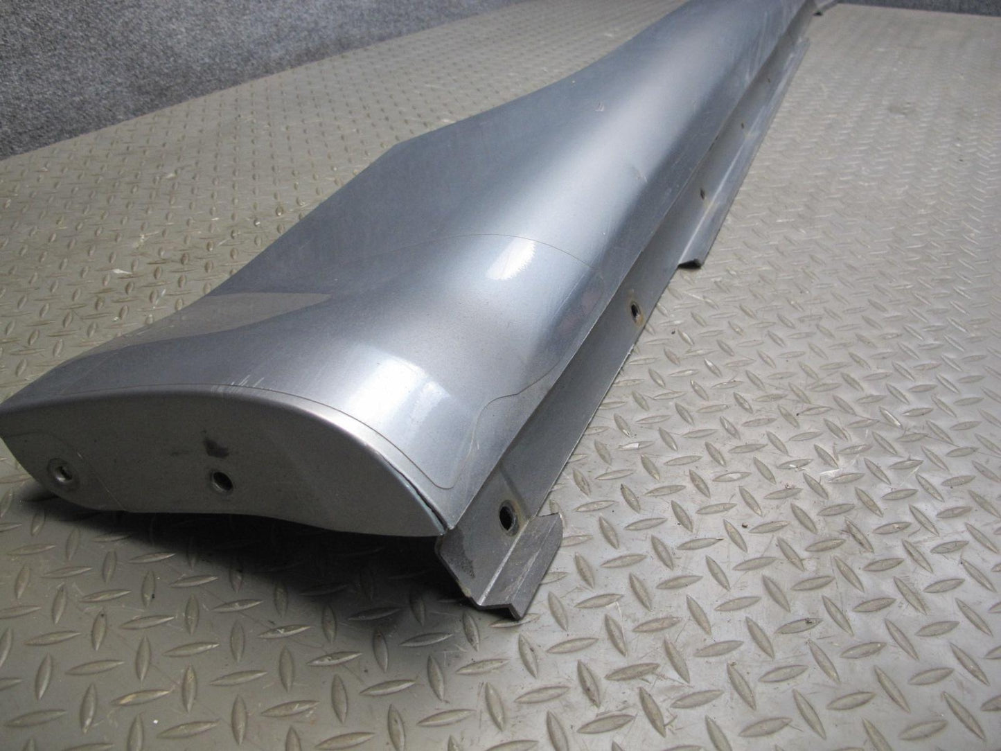 04-06 Nissan 350Z Z33 Conv Right & Left Side Skirt Rocker Panel Molding Set OEM