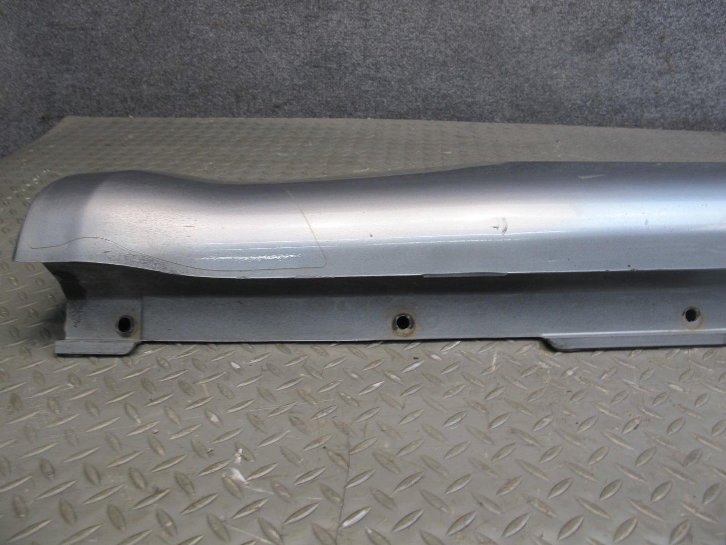 04-06 Nissan 350Z Z33 Conv Right & Left Side Skirt Rocker Panel Molding Set OEM