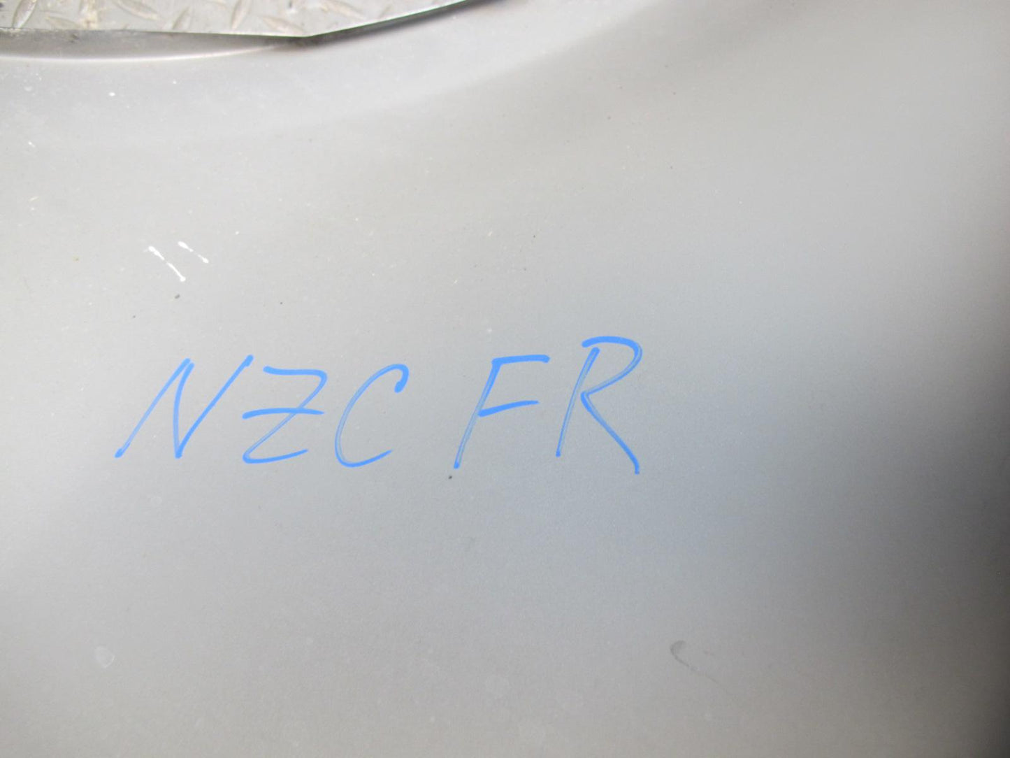 03-06 Nissan 350Z Z33 Front Right Fender Shell Panel Cover Silver OEM