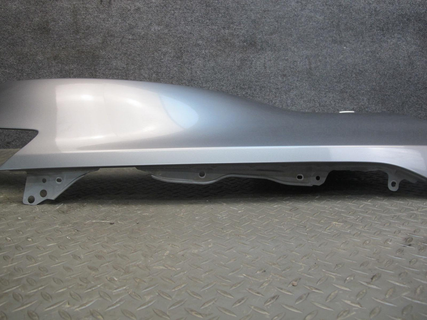 03-06 Nissan 350Z Z33 Front Right Fender Shell Panel Cover Silver OEM