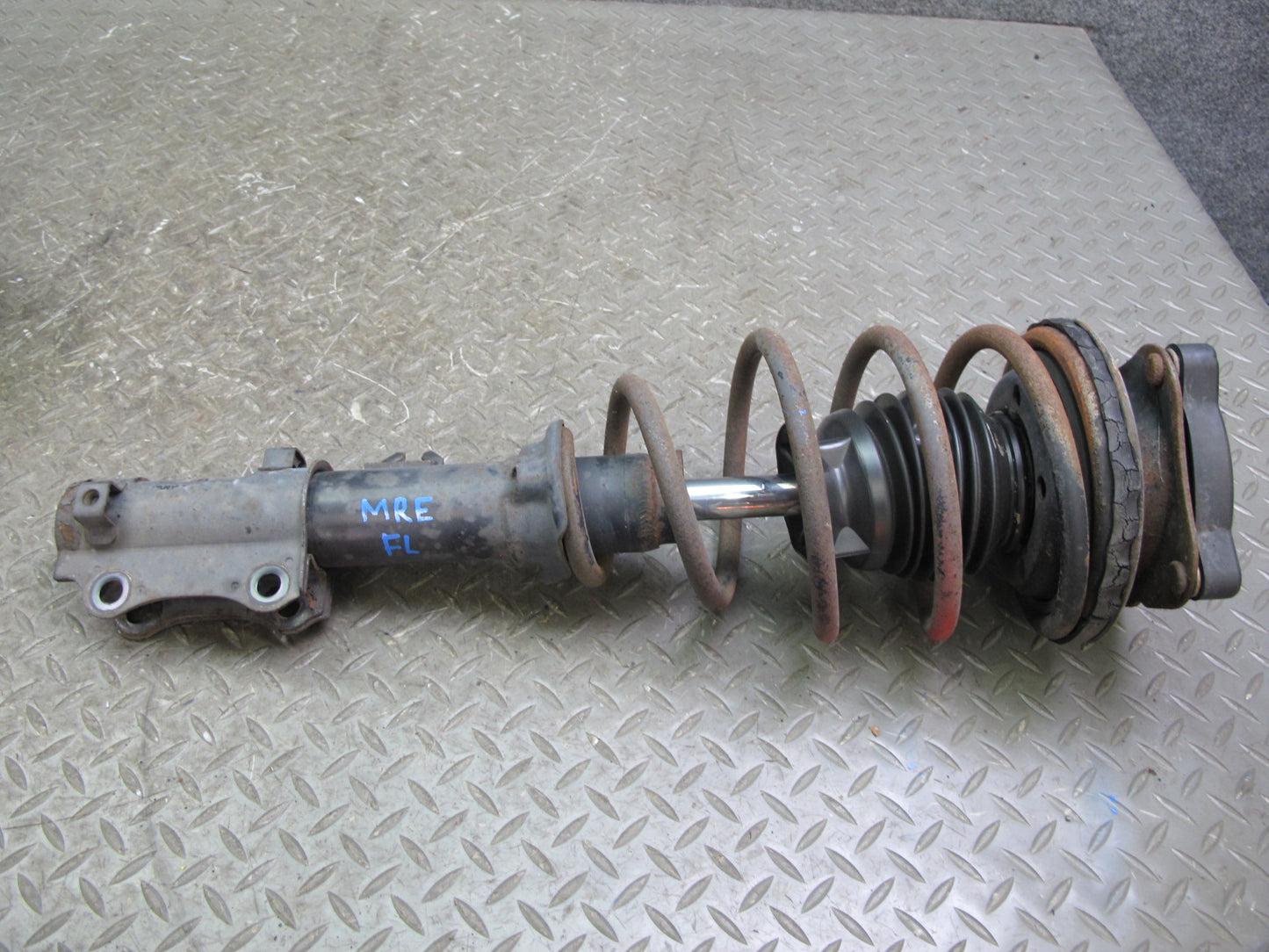 88-91 Mazda RX7 FC3S Convertible Front Left & Right Strut Shock Absorber Set OEM