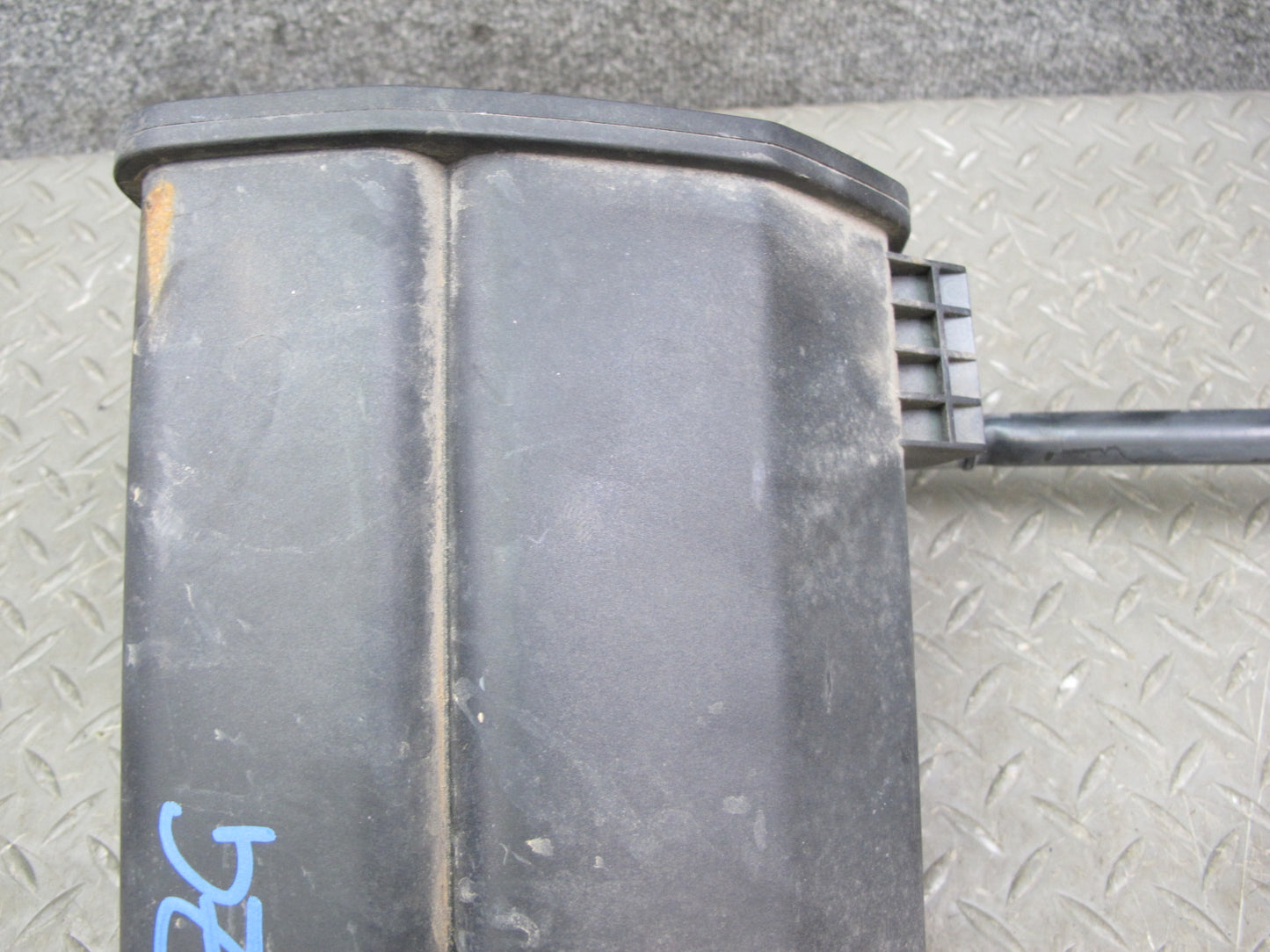 96-98 BMW E36/7 Z3 Fuel Evap Vapor Charcoal Canister 1183568 OEM