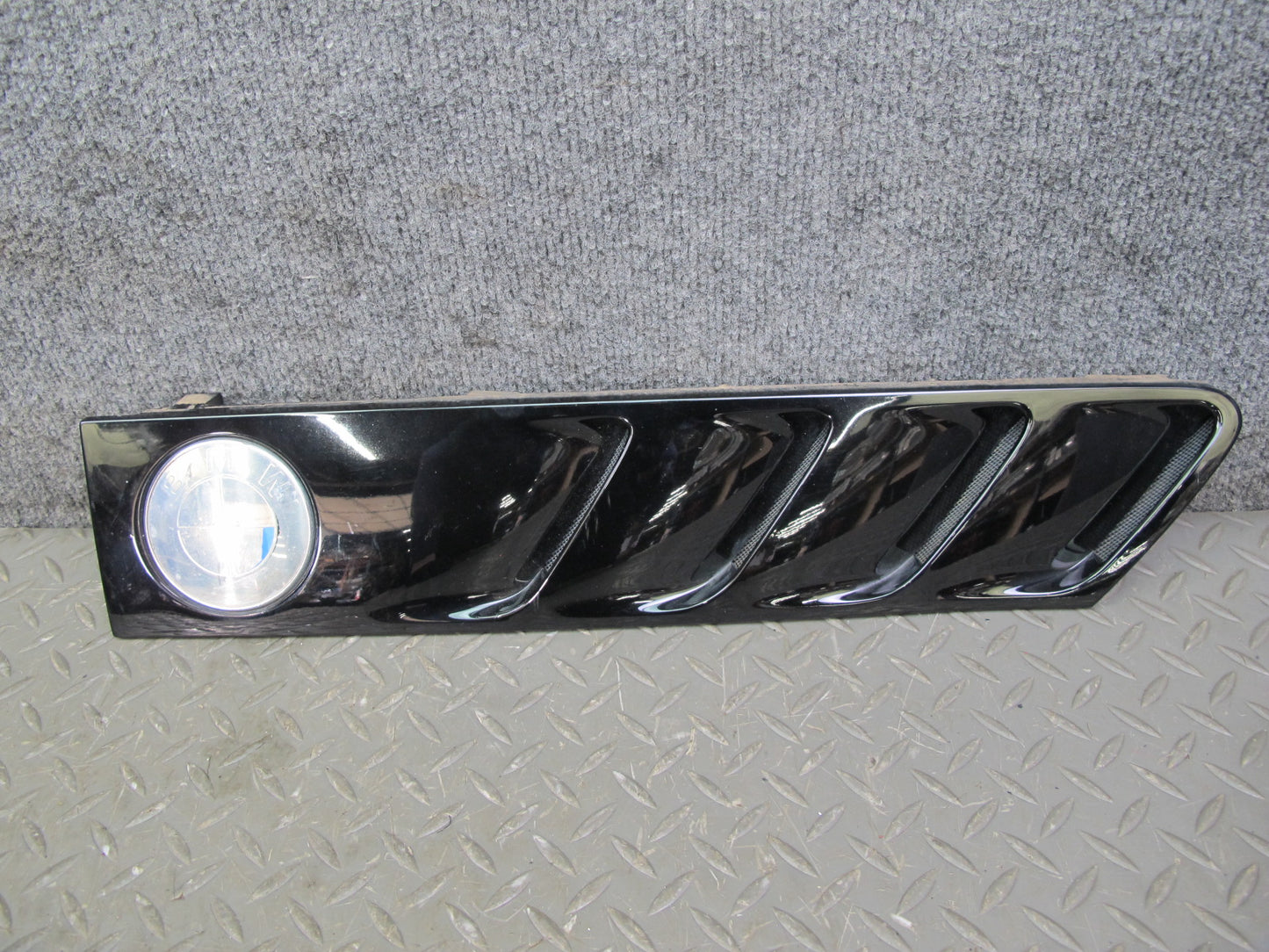 96-02 BMW E36/7 Z3 Set of 2 Front Right & Left Fender Vent Trim Cover Black OEM