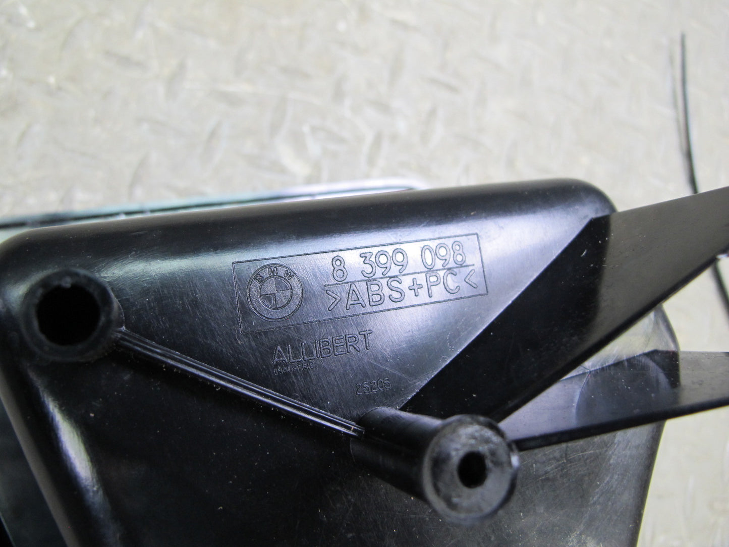 96-02 BMW E36/7 Z3 Roadster Rear Trunk Storage Box BIN Compartment 8399098 OEM