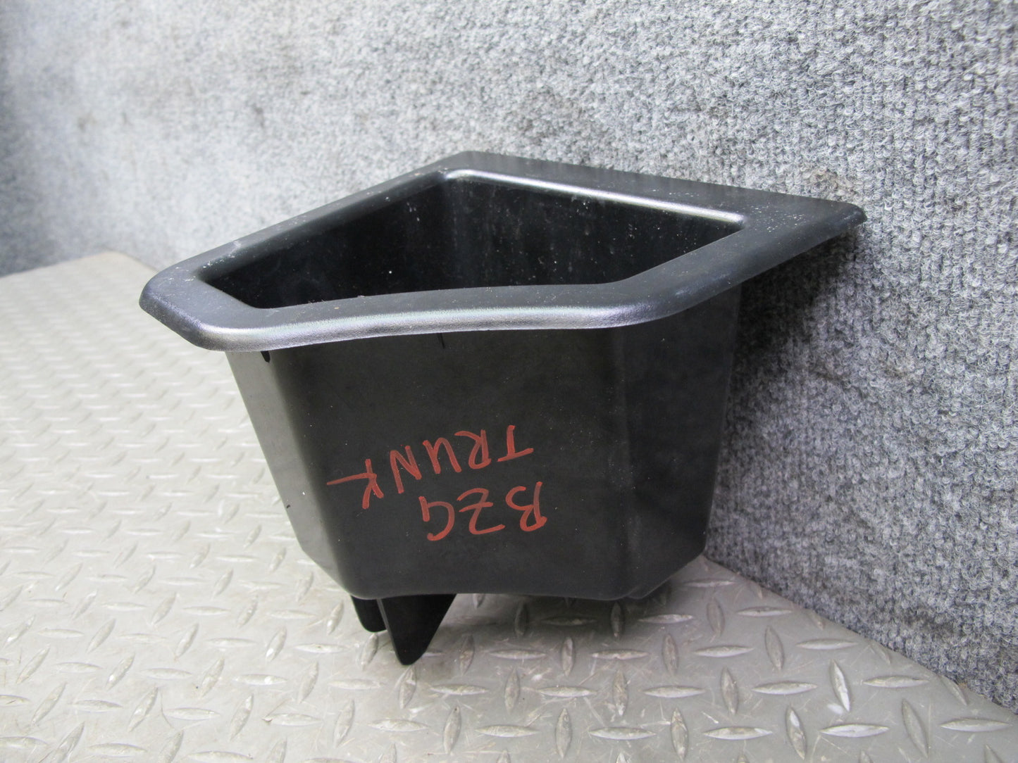 96-02 BMW E36/7 Z3 Roadster Rear Trunk Storage Box BIN Compartment 8399098 OEM