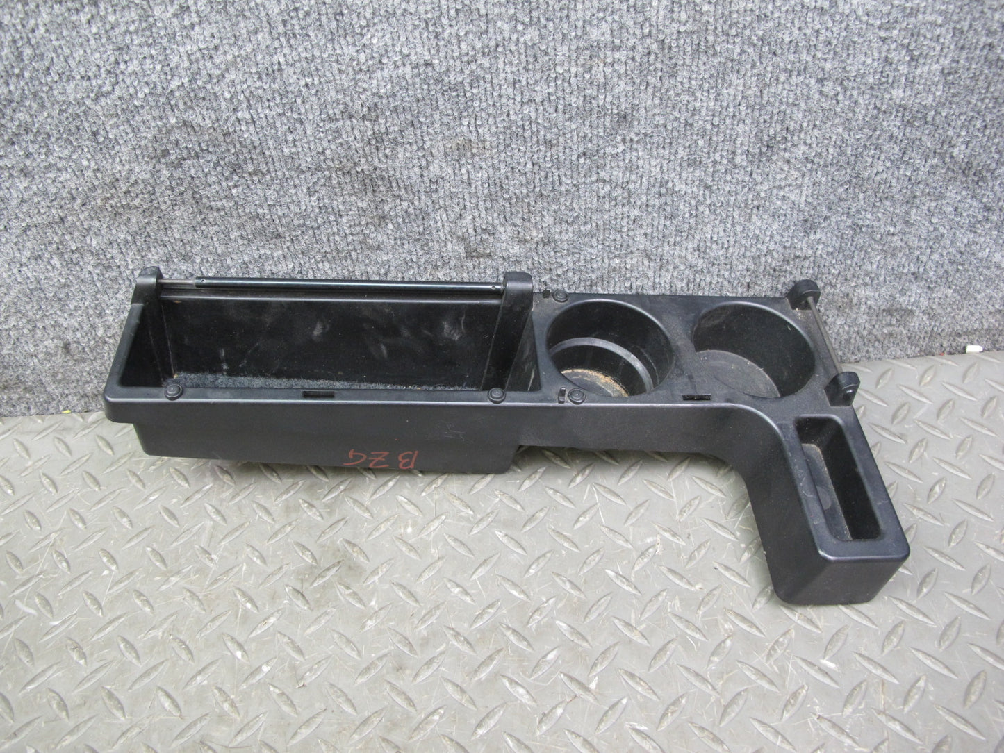 96-02 BMW E36/7 Z3 Center Console Armrest CUP Holder w Valet Insert 1469516 OEM