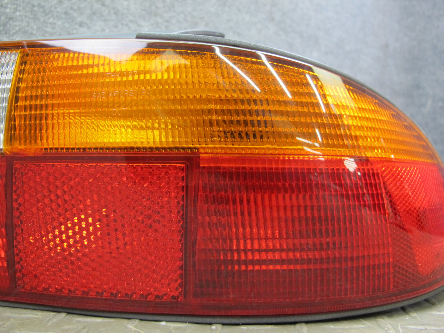 96-99 BMW E36/7 Z3 Roadster Rear Right Tail Light Lamp w Bulb Cover Assembly OEM