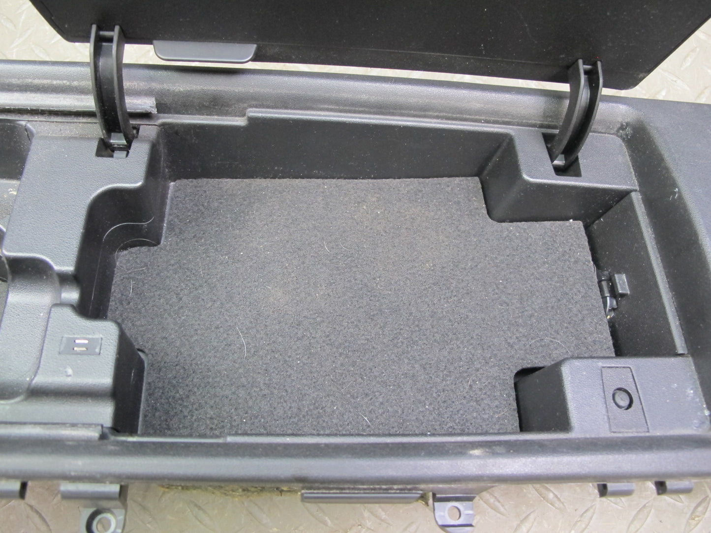 04-08 Mazda RX8 Front Floor Center Console CUP Holder Black OEM