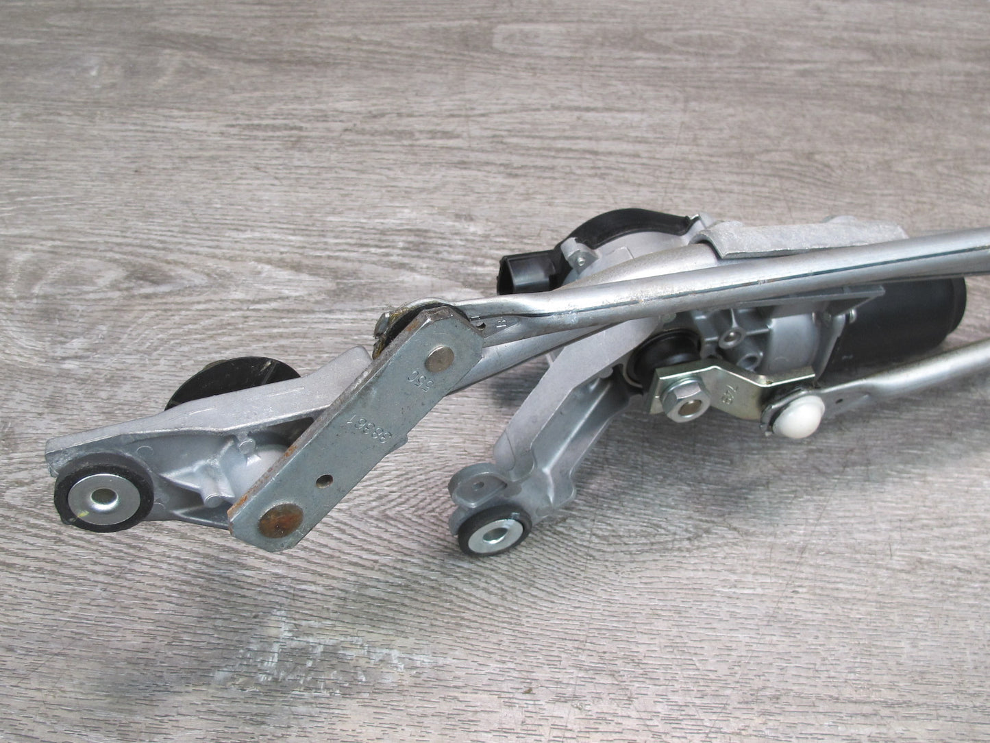 04-05 Nissan 350Z Z33 Convert Windshield Wiper Transmission Linkage & Motor OEM