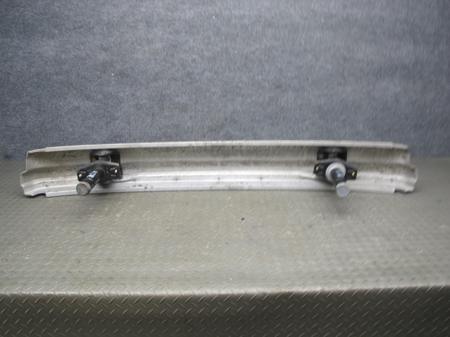 94-99 BMW E36 3-SERIES Rear Bumper Impact Reinforcement Bar w Shocks OEM