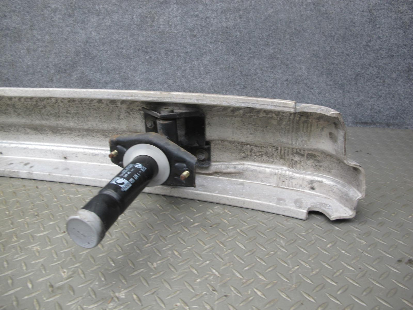 94-99 BMW E36 3-SERIES Rear Bumper Impact Reinforcement Bar w Shocks OEM