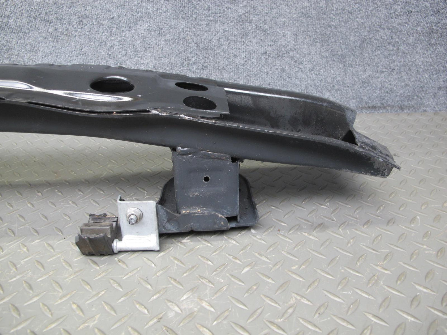 11-16 BMW F10 F11 5-SERIES Rear Bumper Impact Reinforcement Bar 7203976 OEM