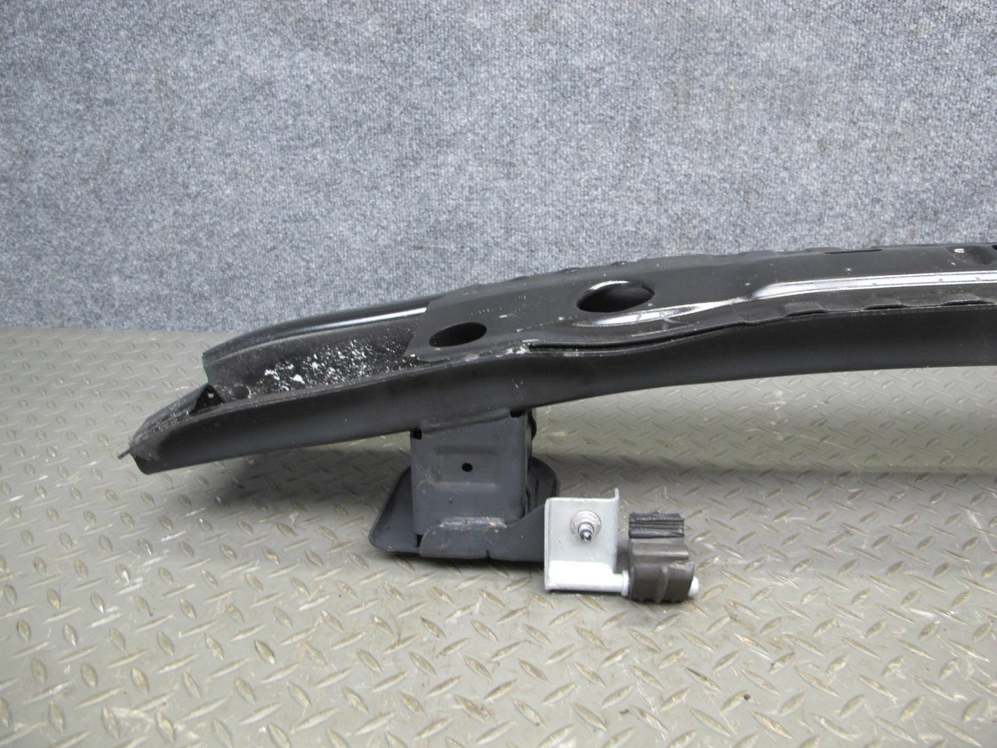 11-16 BMW F10 F11 5-SERIES Rear Bumper Impact Reinforcement Bar 7203976 OEM