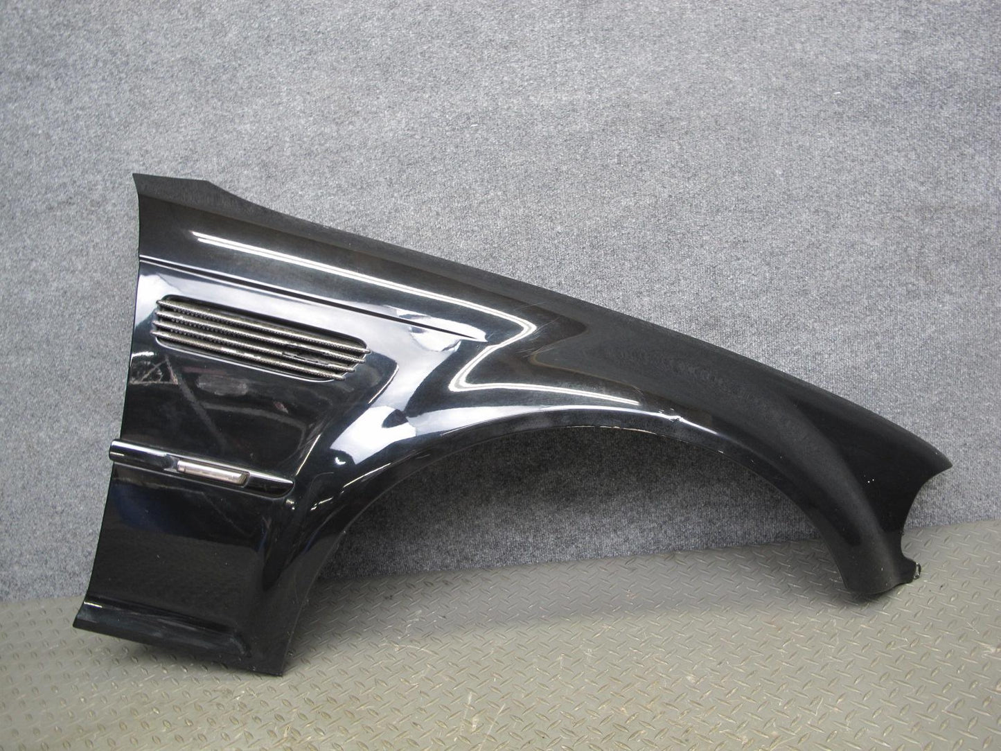 2001-2006 BMW E46 M3 Convertible Front Right Fender Shell Cover Panel