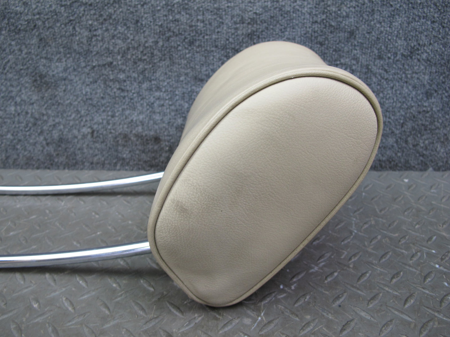 86-91 Mercedes W126 Front Left or Right Seat Leather Headrest OEM