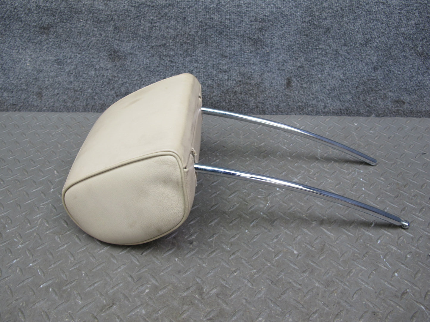 86-91 Mercedes W126 Front Left or Right Seat Leather Headrest OEM