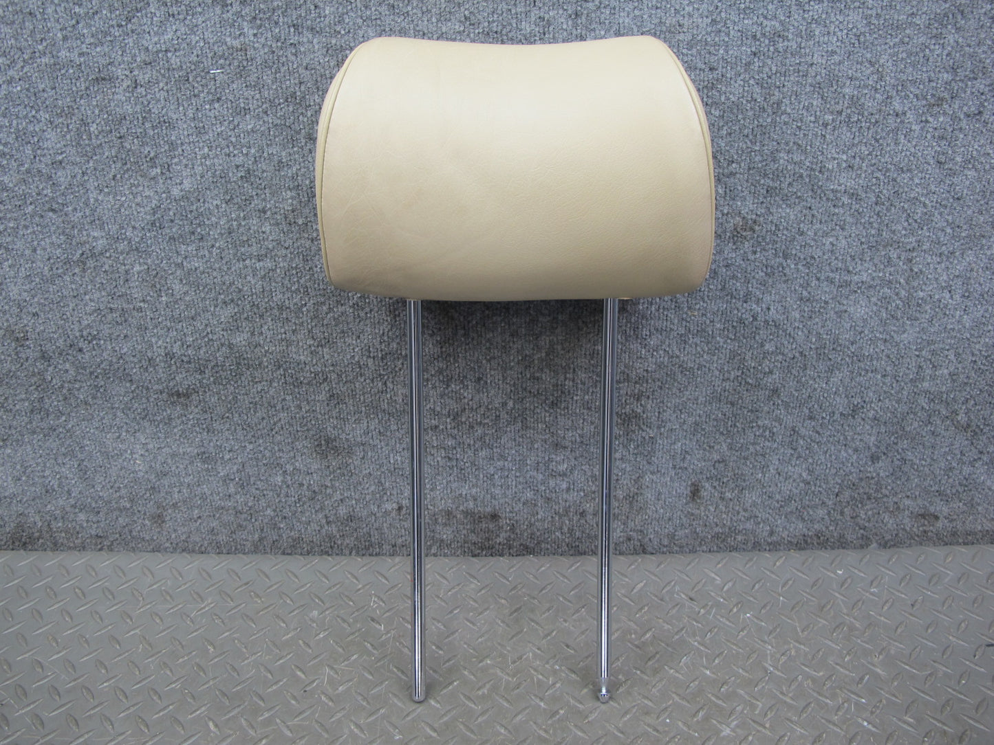 86-91 Mercedes W126 Front Left or Right Seat Leather Headrest OEM